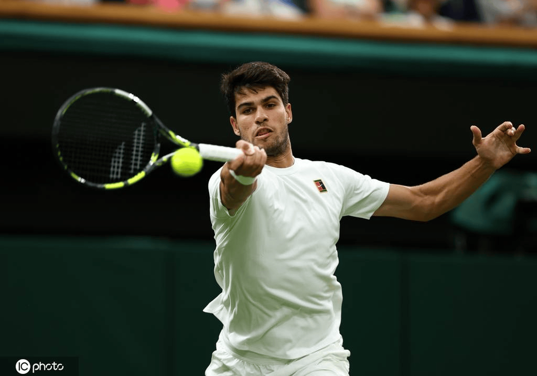 温网碾压澳网，阿尔卡拉斯扛起全队的简单介绍