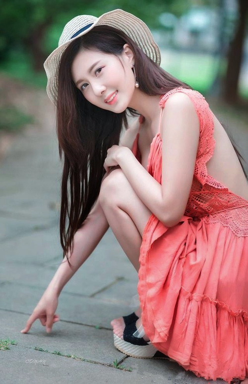 跨界狂飙，广厦队篮球霸业与杰伦格林街道赛的竞技交响