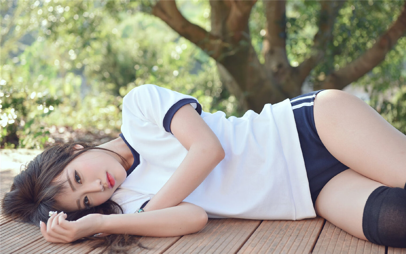 为什么德甲的主场气势难挡?篮网客场胜新疆却揭示另一条路